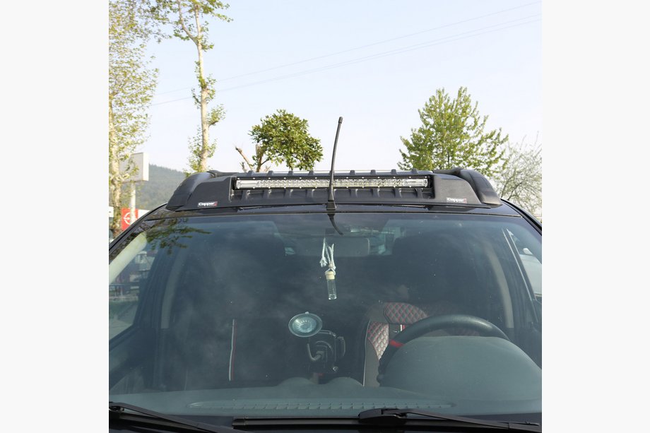 Nissan Navara 2006–2015 Voorruit zonneklep V3 (LED) Foto 2