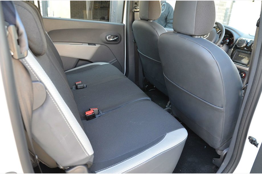 Renault Lodgy 2013–2022 Autostoelhoezen (kunstleer↗stof, Premium) Image
