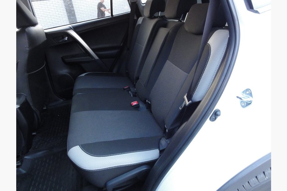 Toyota Rav 4 2013–2018 Autostoelhoezen (kunstleer↗stof, Premium) Foto 9