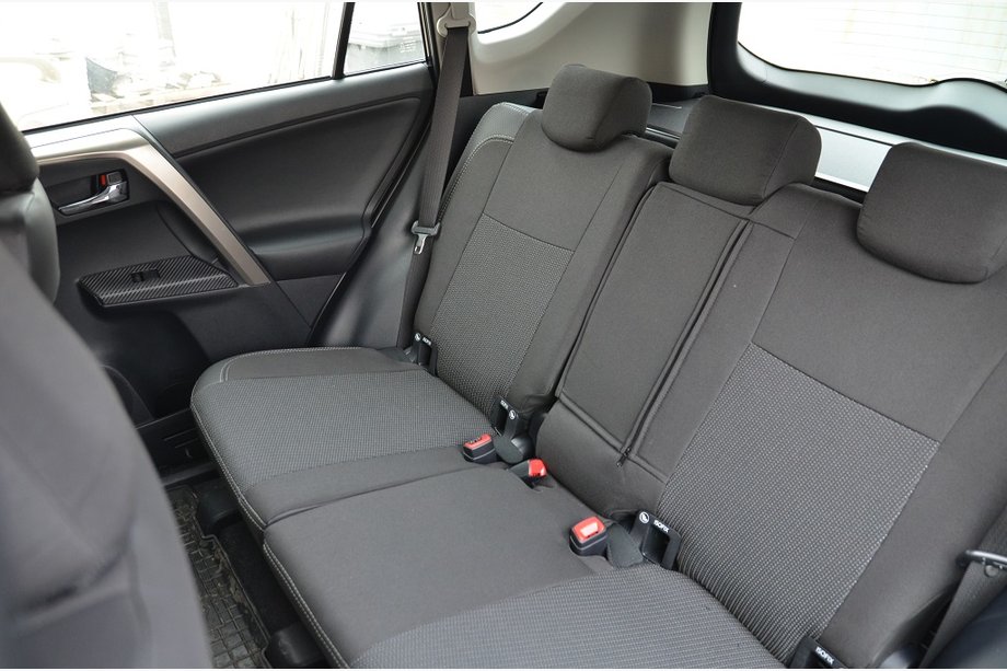 Toyota Rav 4 2013–2018 Autostoelhoezen (kunstleer↗stof, Premium) Foto 3