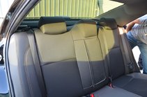 Toyota Camry 2011–2017 Autostoelhoezen (kunstleer↗stof, Premium) foto 4