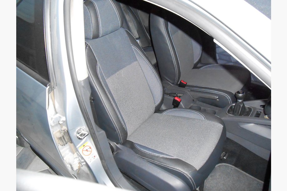 Volkswagen Jetta 2006–2011 Autostoelhoezen (kunstleer↗stof, Premium) Image