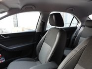 Skoda Rapid 2012–2019 Autostoelhoezen SoyuzAuto Premium van kunstleer foto 3