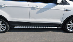 Ford EcoSport 2013–2022 Originele X5-style side steps foto 1