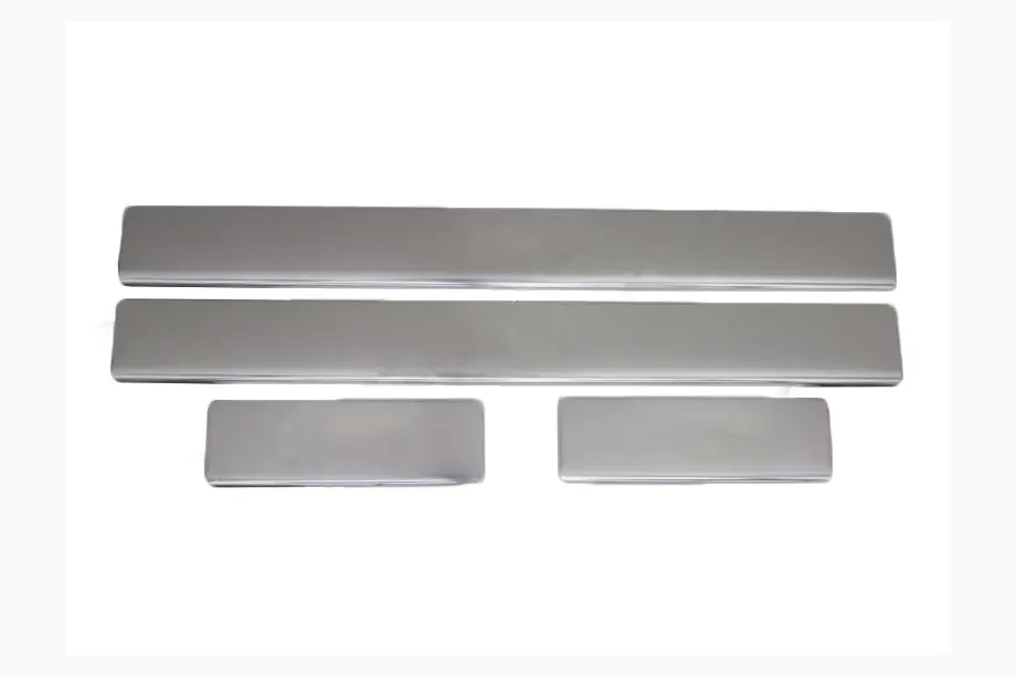 Ford Focus I 1998–2005 OmsaLine RVS instaplijsten Image