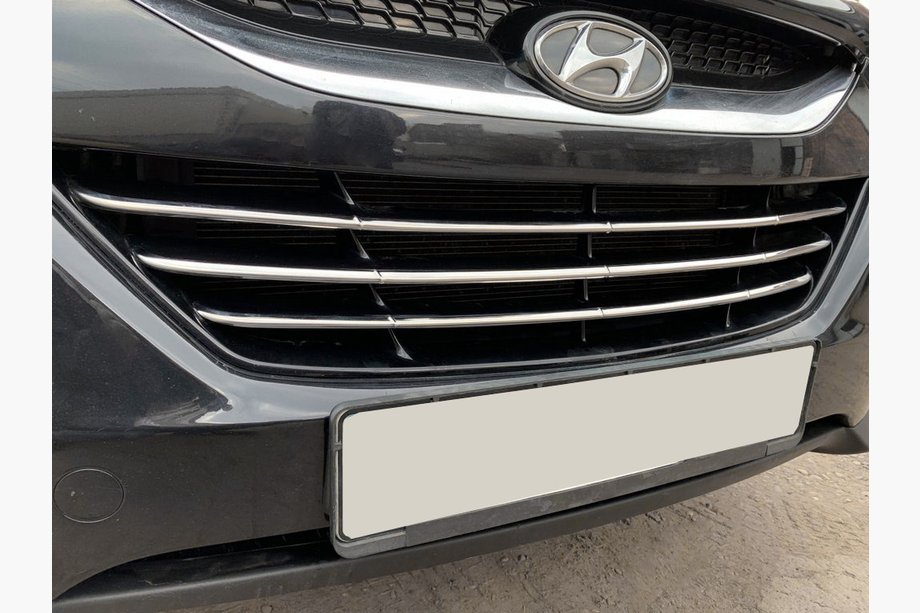 Hyundai IX-35 2010–2015 Sierstrips voor radiateurgrille (3 stuks, RVS) Image