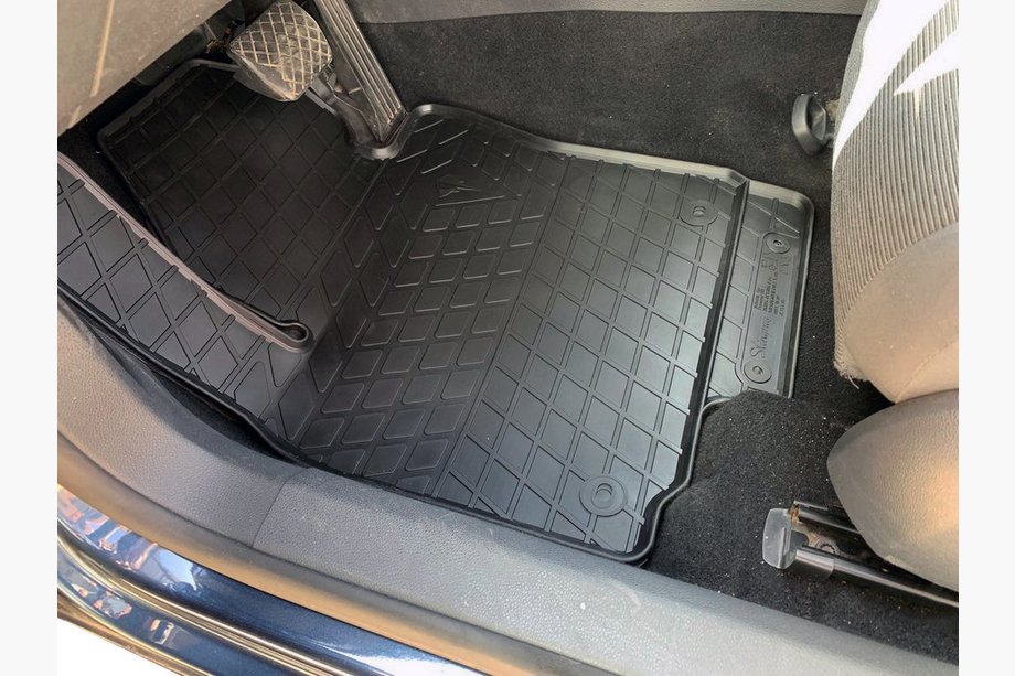 Volkswagen Golf 5 2003–2009 Rubberen automatten (4-delig, Stingray Premium) Image