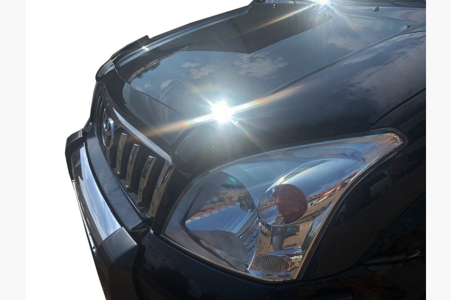 Toyota Land Cruiser Prado 120 2002–2009 Motorkapdeflector (HIC) Image