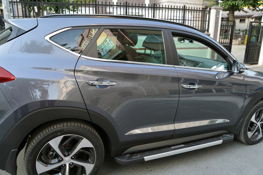 Hyundai Tucson TL 2016–2021 Brede deurstrip (set 4 stuks, RVS) Image
