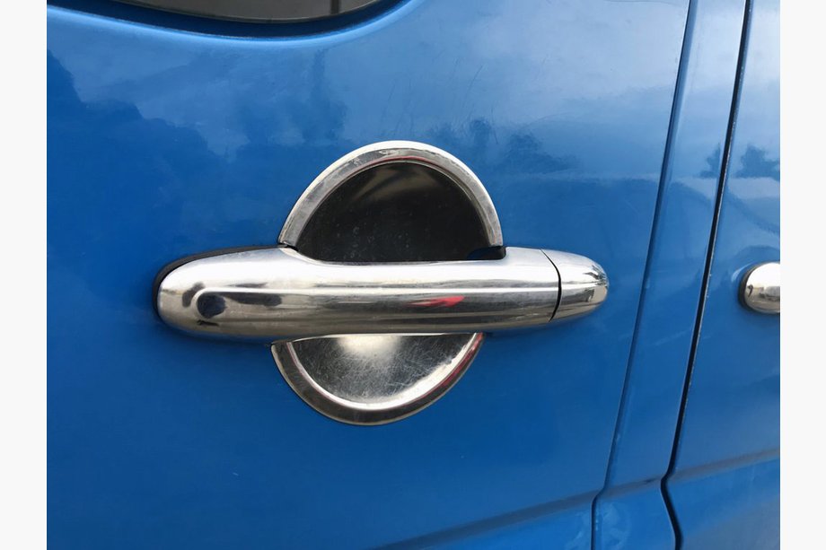 Mercedes Sprinter W906 2006–2018 RVS deurgreepkommen (4 stuks) Image