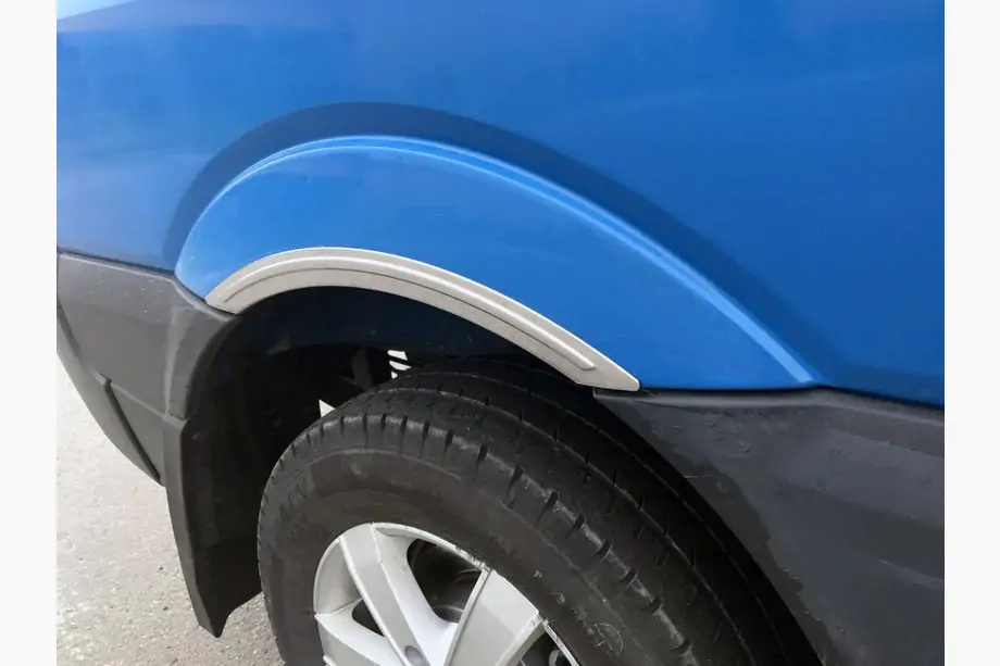 Volkswagen Crafter 2006–2016 Smalle wielkastlijsten (set van 4, RVS) Image