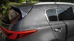 Kia Sportage 2015–2021 RVS driehoek sierlijst voor achterdeur foto 1