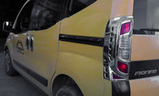 Citroen Nemo 2007–2017 Chromen remlichtcovers met bocht (set van 2, kunststof) foto 1