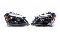 Mercedes ML W164 2005–2011 Koplampen met LED-element (2005-2008, 2 stuks, donker) foto 1