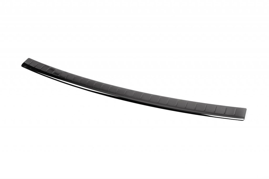 Nissan Qashqai 2014–2021 Achterbumperbeschermlijst Zwart Chroom (2014-2017, RVS) Image