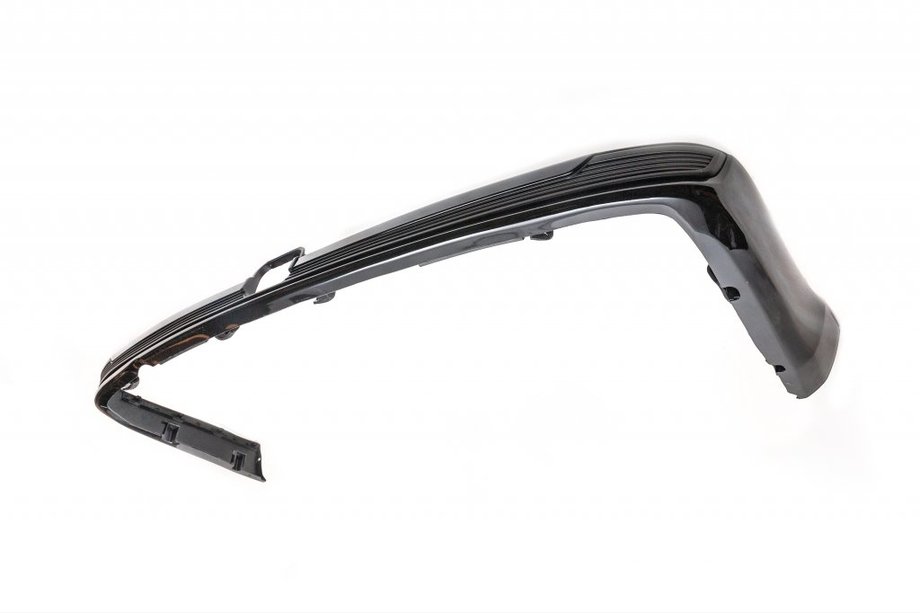 Toyota Land Cruiser 200 2007–2021 Achterbumper afdekking 2016+ voor trekhaak (zwart) Foto 1