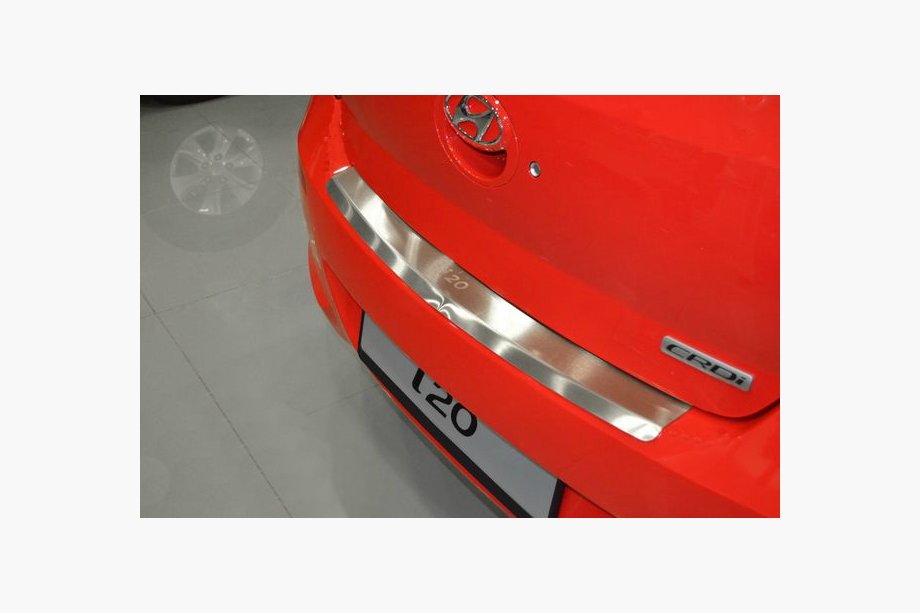 Hyundai I-20 2008–2012 RVS achterbumperbeschermer met omgezette rand Nataniko Image
