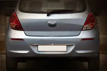 Hyundai I-20 2012–2014 Sierlijst boven kentekenplaat (RVS) foto 1