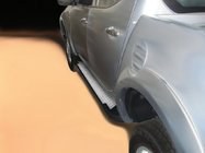 Mitsubishi L200 2015–2024 Side steps Allmond Grey (set van 2, aluminium) foto 5