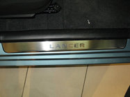 Mitsubishi Lancer 9 2004–2008 Nataniko RVS dorpellijsten (set van 4) Nataniko premium dorpellijsten (set van 4, RVS) foto 1