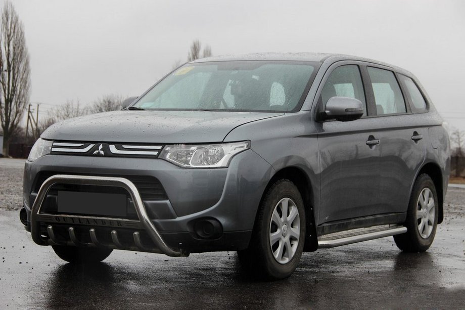 Mitsubishi Outlander 2012–2021 Bullbar WT004 (RVS) Image