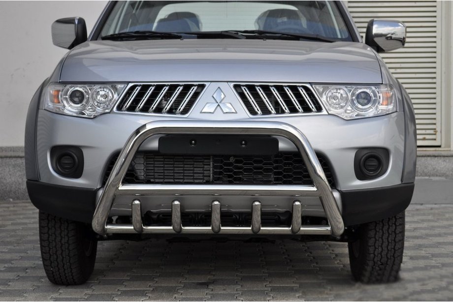 Mitsubishi Pajero Sport 2008–2015 RVS bullbar voorzijde WT003 Image