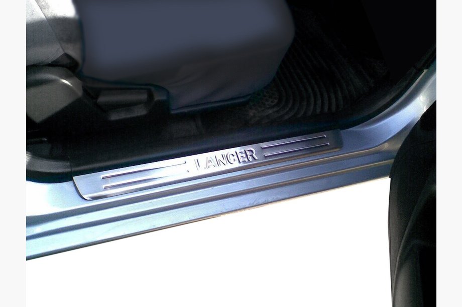 Mitsubishi Lancer 9 2004–2008 OmsaLine instaplijsten (set van 4, RVS) Image