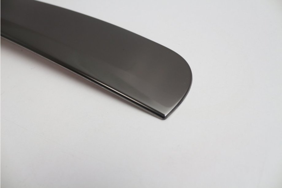 Nissan Qashqai 2007–2010 Afdekstrip boven kentekenplaat Zwart chroom (RVS) Image