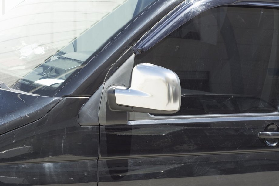 Volkswagen T5 Multivan 2003–2010 Spiegelkappen mat grijs (2 stuks) Image