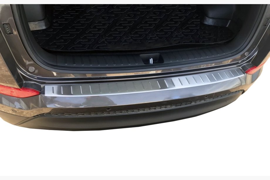 Hyundai Tucson TL 2016–2021 OmsaLine achterbumperbeschermer 2016-2018 (RVS) Image