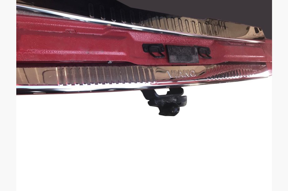 Mercedes Viano 2004–2014 RVS achterbumperbeschermer met omgezette rand (Omsa) Zonder opschrift, mat Image
