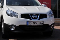 Nissan Qashqai 2010–2014 Mistlampomlijsting met uitsparing (set van 2, kunststof) foto 9