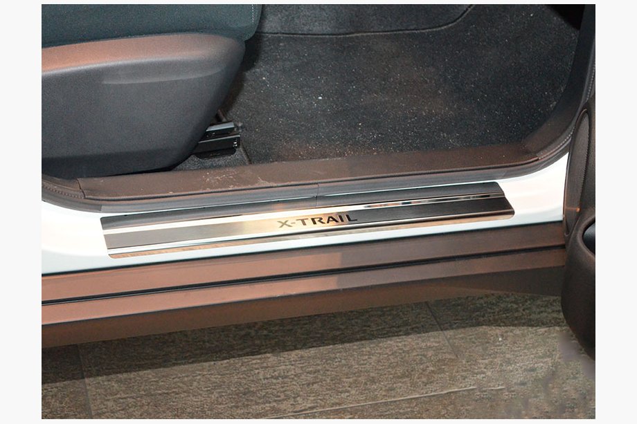 Nissan X-trail T32/Rogue 2014–2021 Nataniko RVS dorpellijsten (set van 4) Standaard - Lohmann-tape, 0,5 mm Image