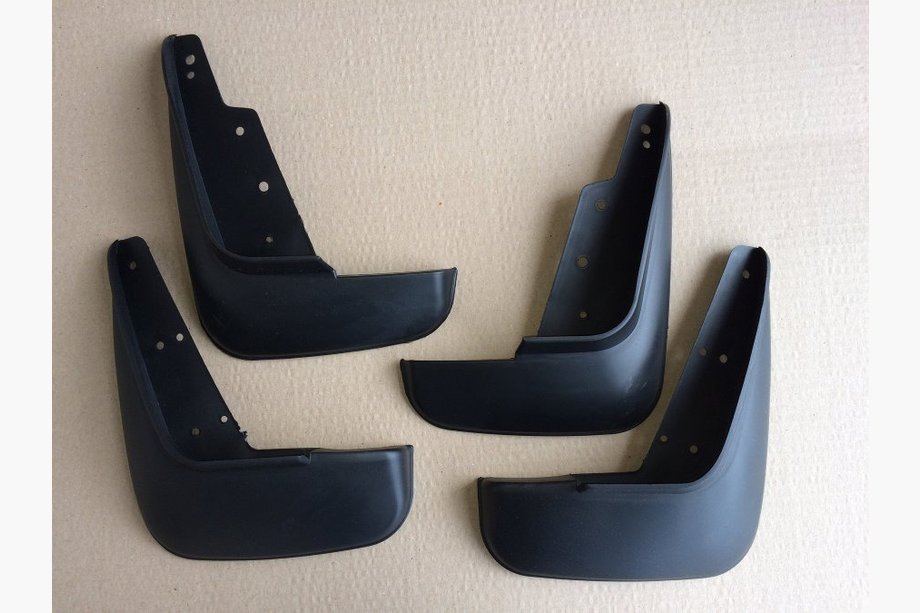 Nissan Tiida 2011–2014 Premium spatlapset (4 st.) Image