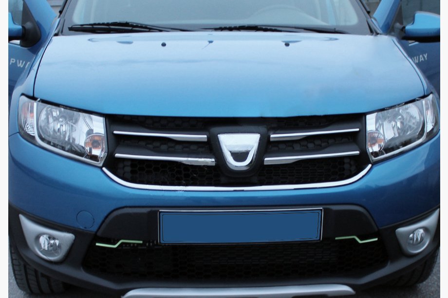 Dacia Logan MCV 2013–2020 RVS grille sierstrips (set van 4) Image