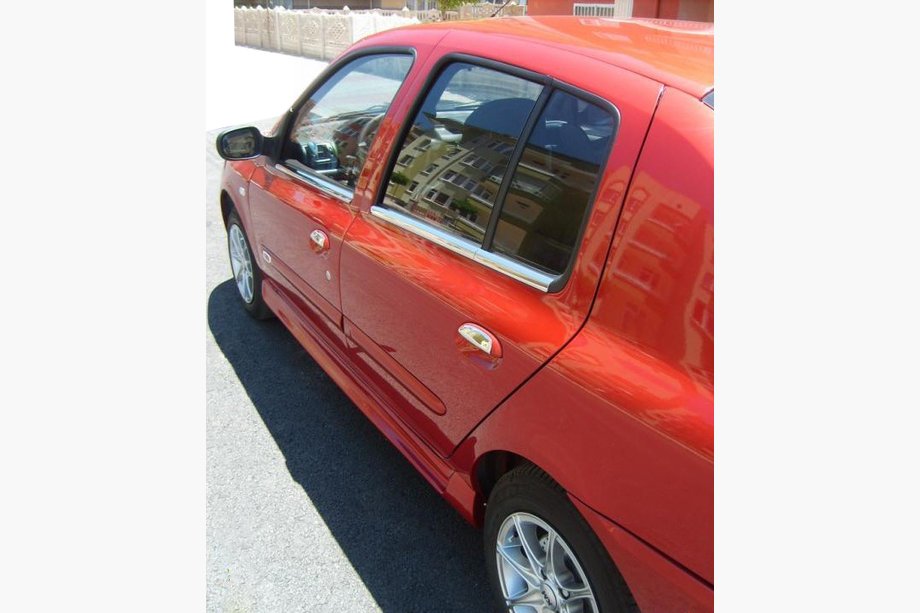 Renault Symbol 1999–2008 Zijskirts Ferrari-type (voor lakken) Image