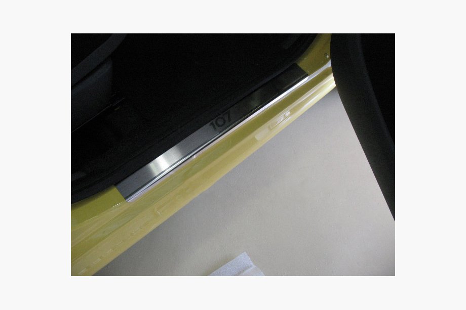 Peugeot 107 2005–2014 Nathanika premium instaplijsten (4 stuks, RVS) Image