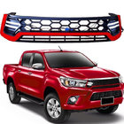 Toyota Hilux 2015– Voorgrille met LED-verlichting foto 1
