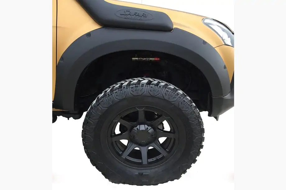 Isuzu D-Max 2011–2019 Wielkastverbreders Image