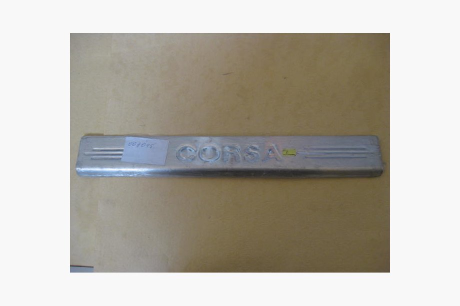 Opel Corsa B 1993–2004 Carmos instaplijsten (2 st., RVS) Image
