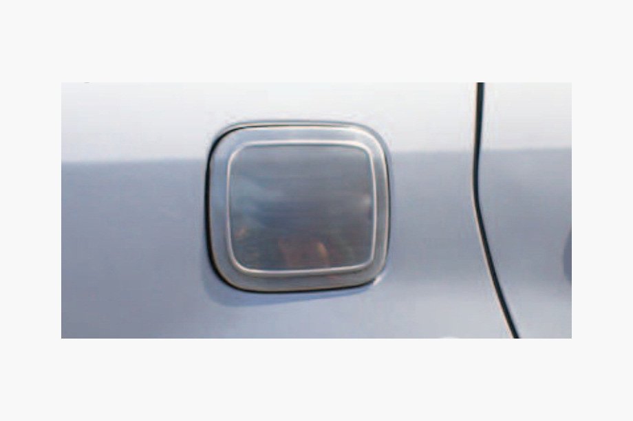 Chery Tiggo 1 2005–2016 Tankklep cover (Omsa, RVS) Foto 2