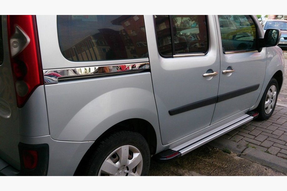 Renault Kangoo 2008–2020 Sierlijst onder schuifdeur (2 st., RVS) Foto 2