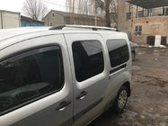 Renault Kangoo 2008–2020 Chroom dakrails Standaard basis, kunststof voeten foto 3