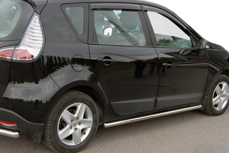 Renault Scenic/Grand 2009–2016 Sidebars BB001 (2 stuks, RVS) Image