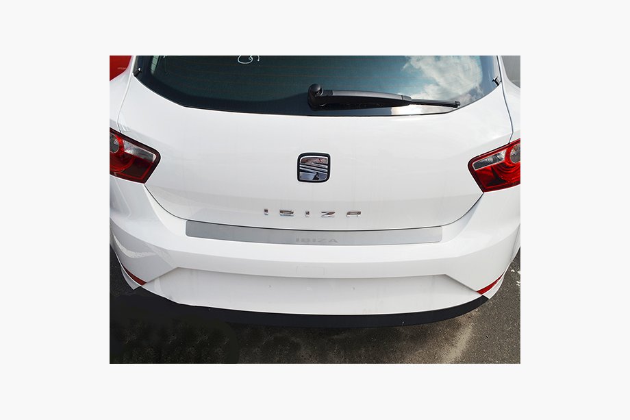 Seat Ibiza 2010–2017 Nataniko RVS achterbumper beschermlijst 3-deurs hatchback Image