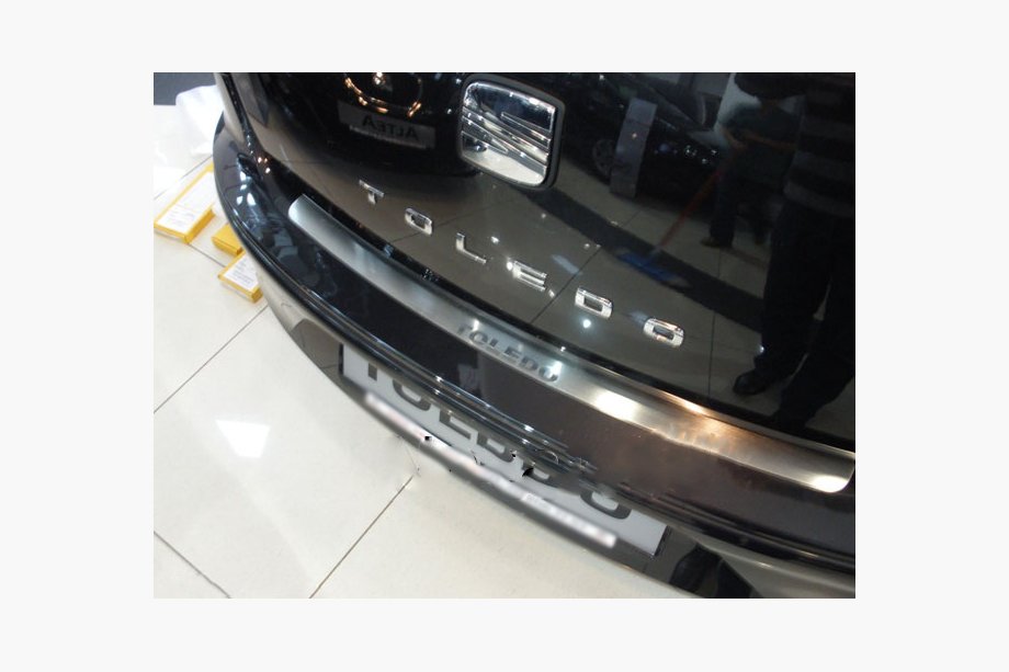 Seat Toledo 2005–2012 Nataniko RVS achterbumper beschermlijst Image