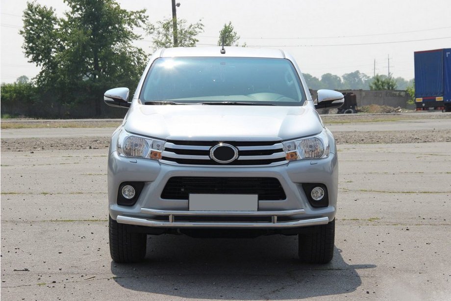 Toyota Hilux 2015– Frontbescherming ST018 (RVS) Foto 5