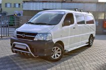 Toyota HiAce Bullbar WT003 (RVS) foto 3