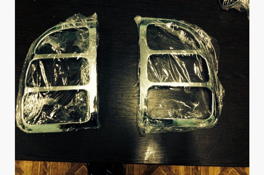Toyota Rav 4 1996–2001 Achterlicht afdekkappen (2 stuks, kunststof) Image