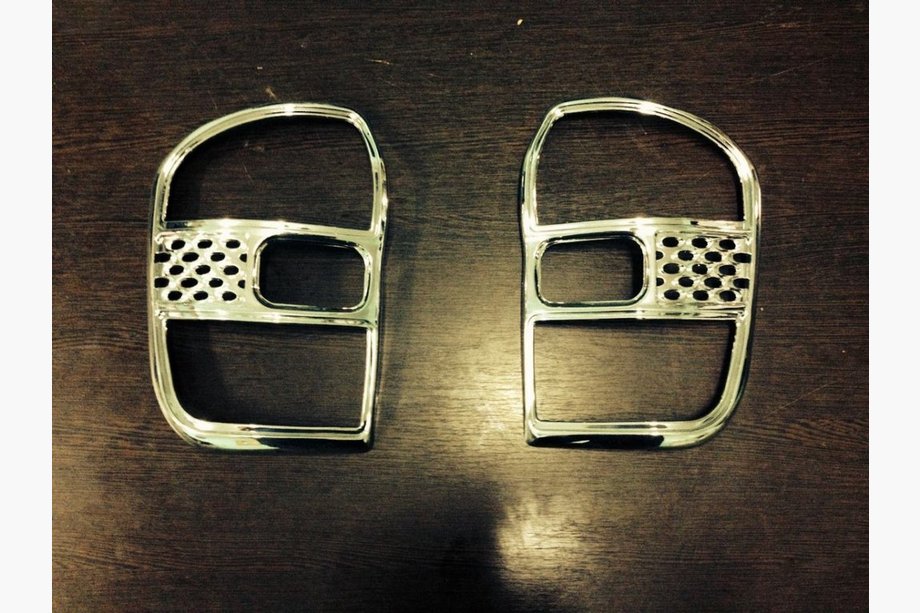 Toyota Rav 4 2001–2005 Achterlichtcovers 2003-2006 (2 stuks, kunststof) Image
